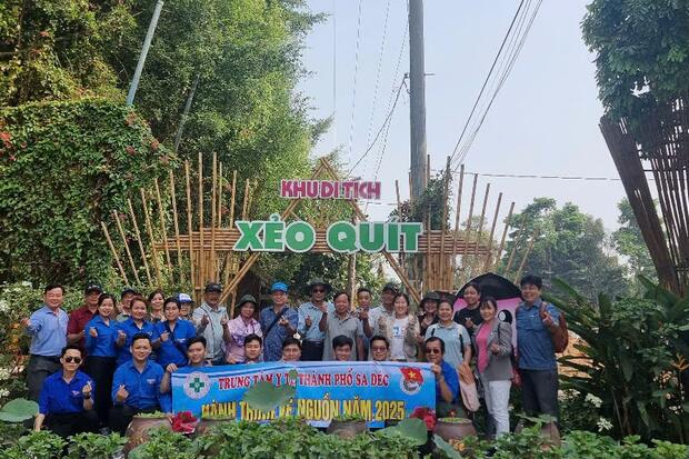 Hướng tới kỷ niệm 94 năm ngày thành lập Đoàn TNCS Hồ Chí Minh (26/3/1931 - 26/3/2025), Ban chấp hành Đảng bộ Trung tâm  Y tế tổ chức cho Chi đoàn Y tế hướng về cội nguồn tại khu Di tích Xẻo Quýt,  huyện Cao Lãnh, tỉnh Đồng Tháp